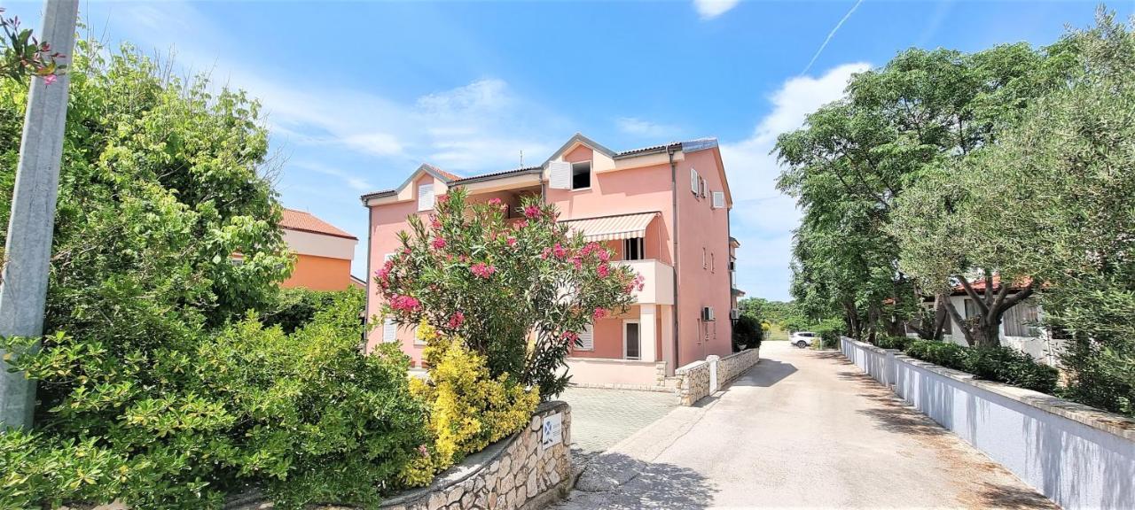 נובליה Guest House Jasna מראה חיצוני תמונה