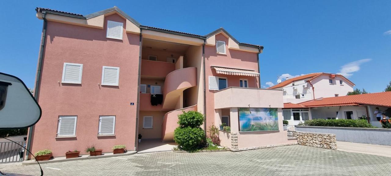 נובליה Guest House Jasna מראה חיצוני תמונה